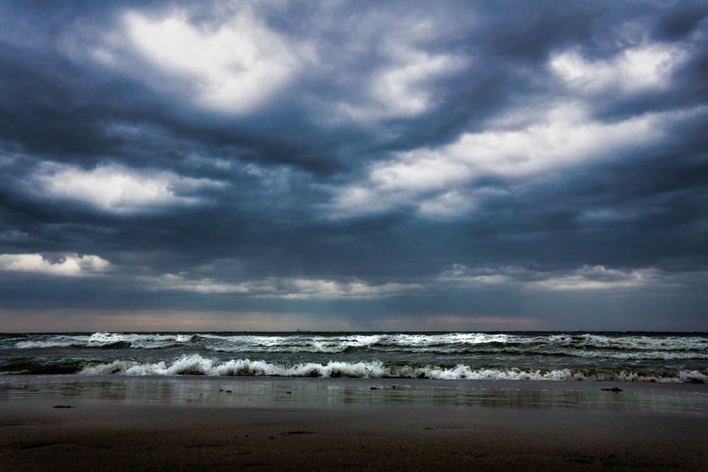 Storm – drömmening och symbolik