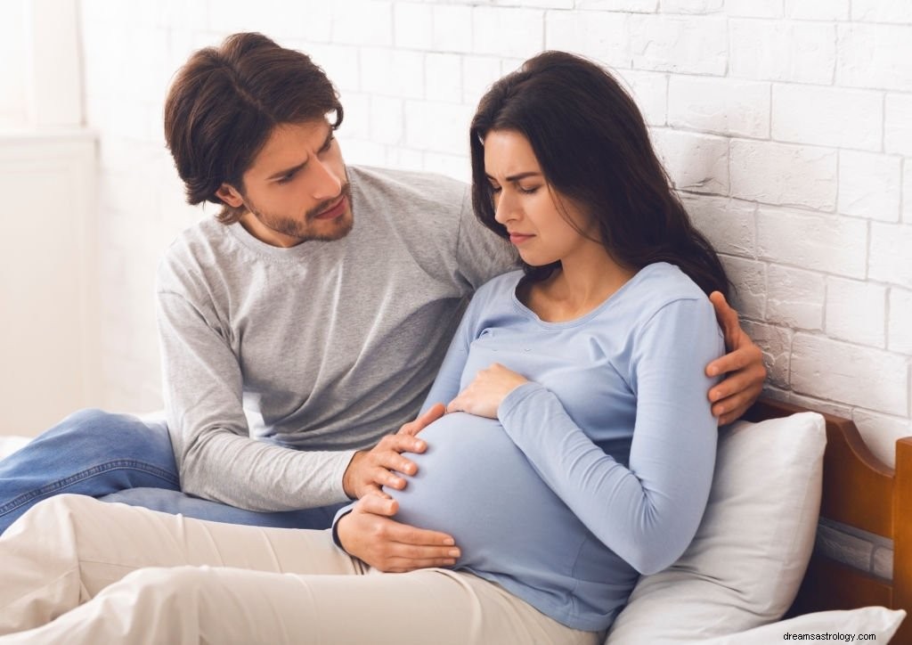 Gravid kvinna – drömmening och symbolik