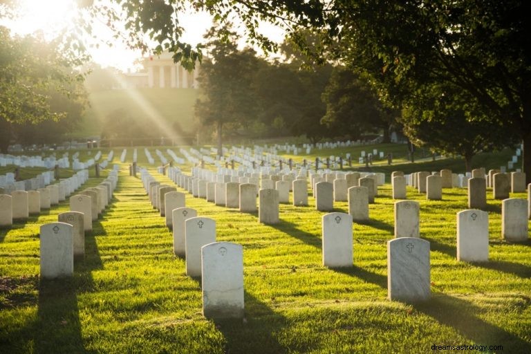 Cimetière – Signification et symbolisme des rêves