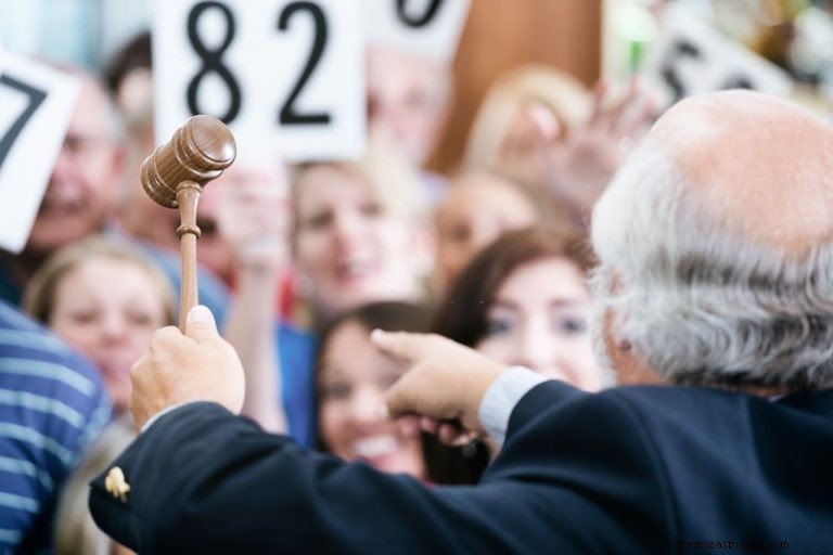 Enchères – Signification et symbolisme des rêves