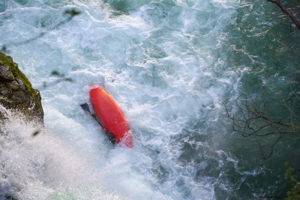 Canoa – Significato e simbolismo del sogno