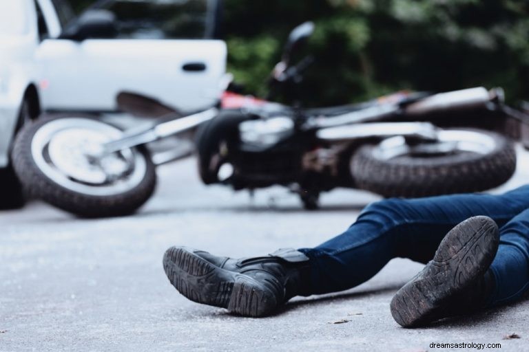 Nehoda na motocyklu – význam snu a symbolika