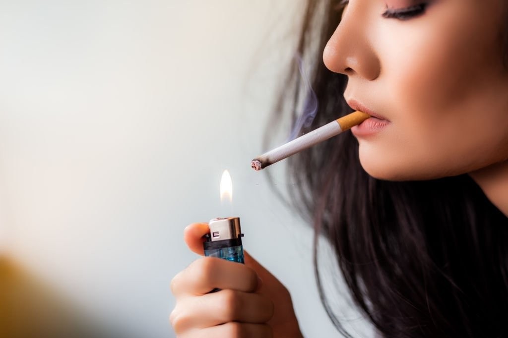 Sigaretter – drømmebetydning og symbolikk