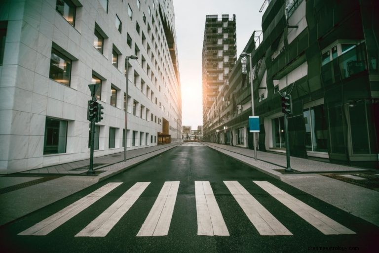 O significado e o simbolismo do sonho de rua