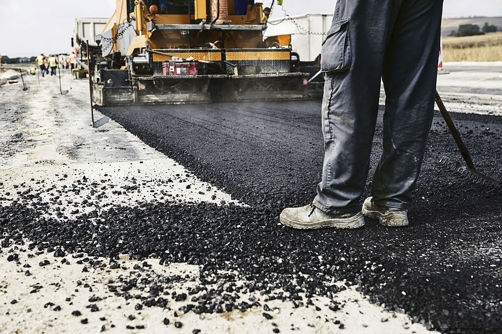 O significado e o simbolismo do sonho de rua