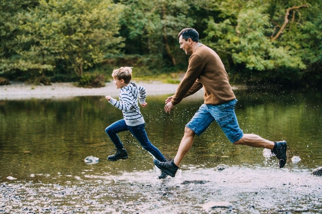 Verstorbener Vater – Traumbedeutung und Symbolik 