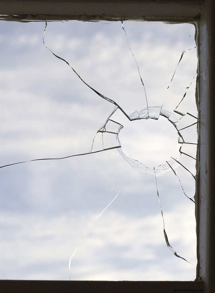 割れたガラス – 夢の意味と象徴