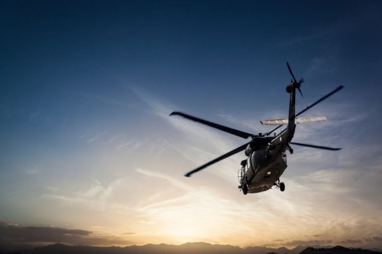 Helicóptero – Significado y simbolismo de los sueños