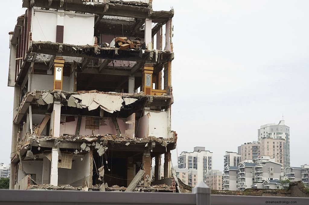 Edificio in caduta:significato e simbolismo del sogno