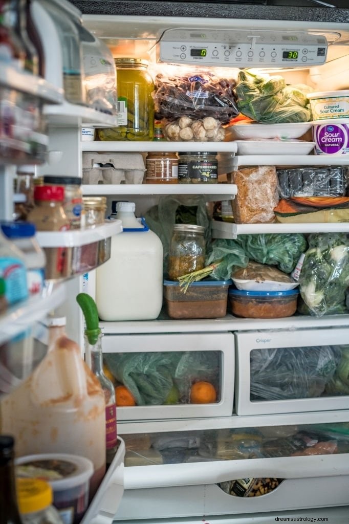 冷蔵庫 – 夢の意味と象徴