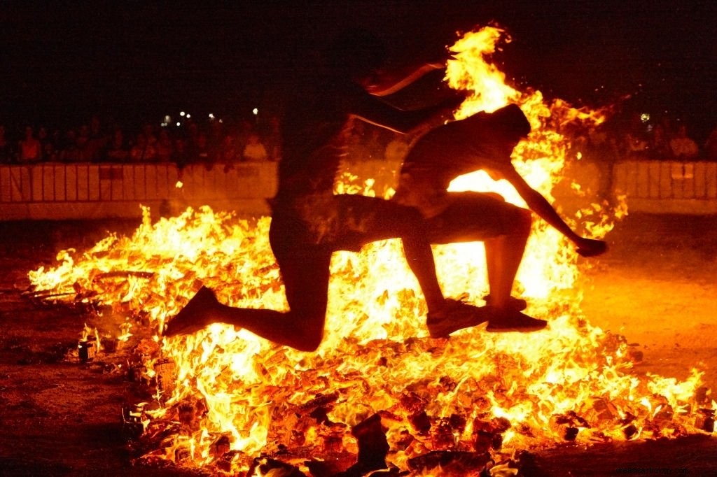 Feu de joie – Signification et symbolisme des rêves