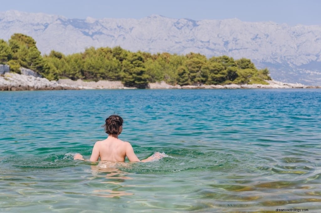 Natation – Signification et symbolisme des rêves