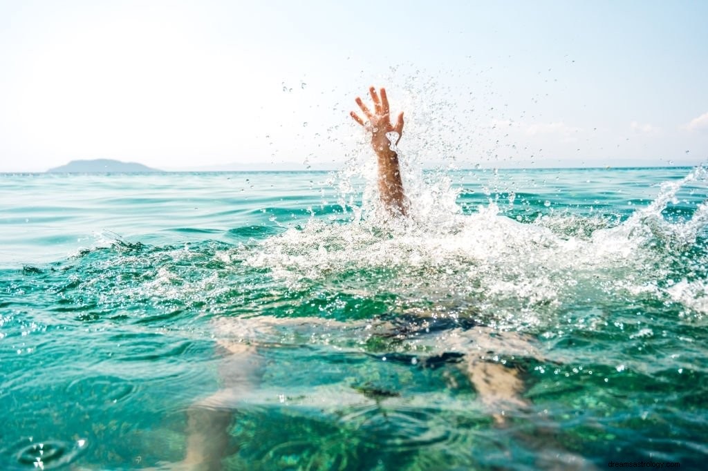 Schwimmen – Bedeutung und Symbolik von Träumen