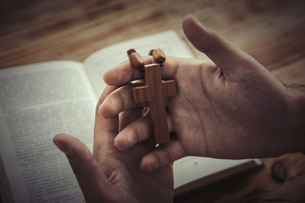 十字架 – 夢の意味と象徴