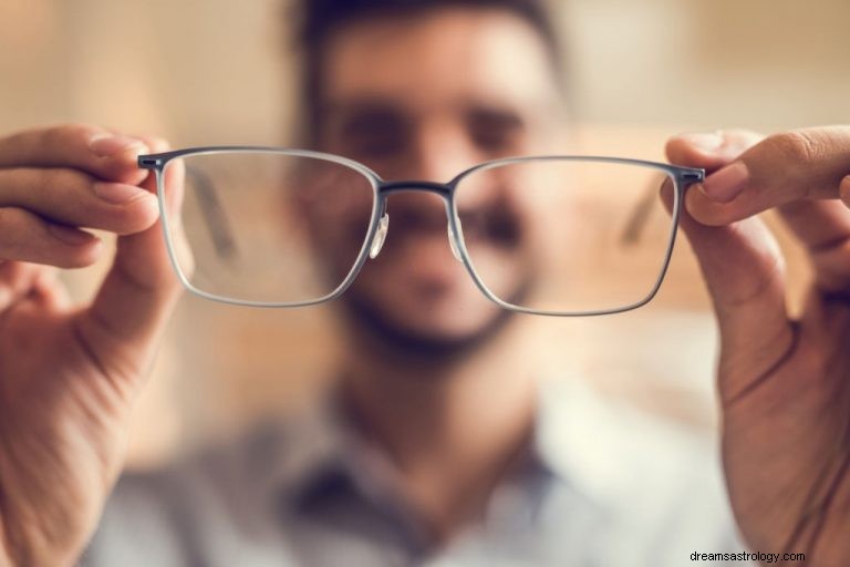Γυαλιά ματιών – νόημα και συμβολισμός ονείρου