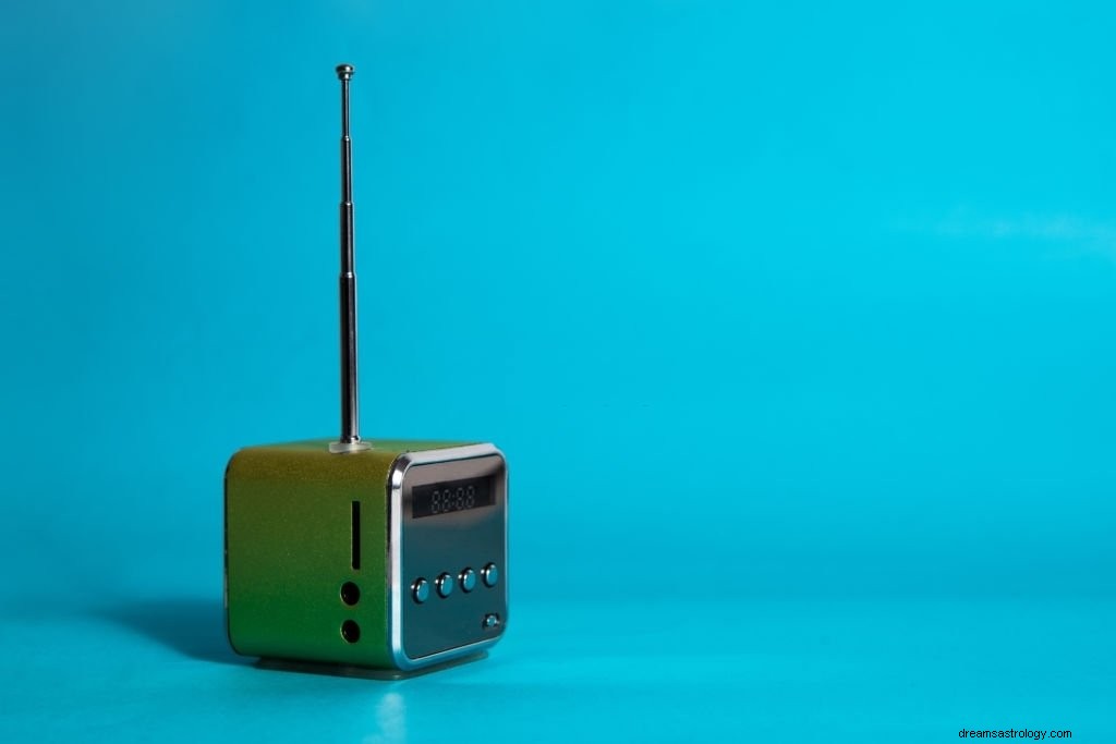 Radio – Significado y simbolismo de los sueños