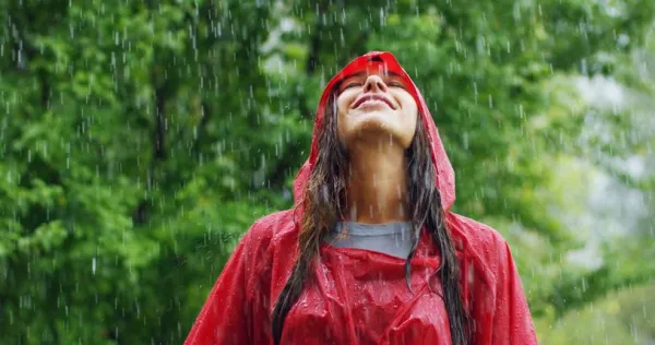 Qu est-ce que cela signifie quand vous rêvez de pluie ?