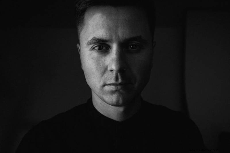 Uvnitř složitostí mužů s rakovinou:Odhalení skrytých rysů a nejistot 