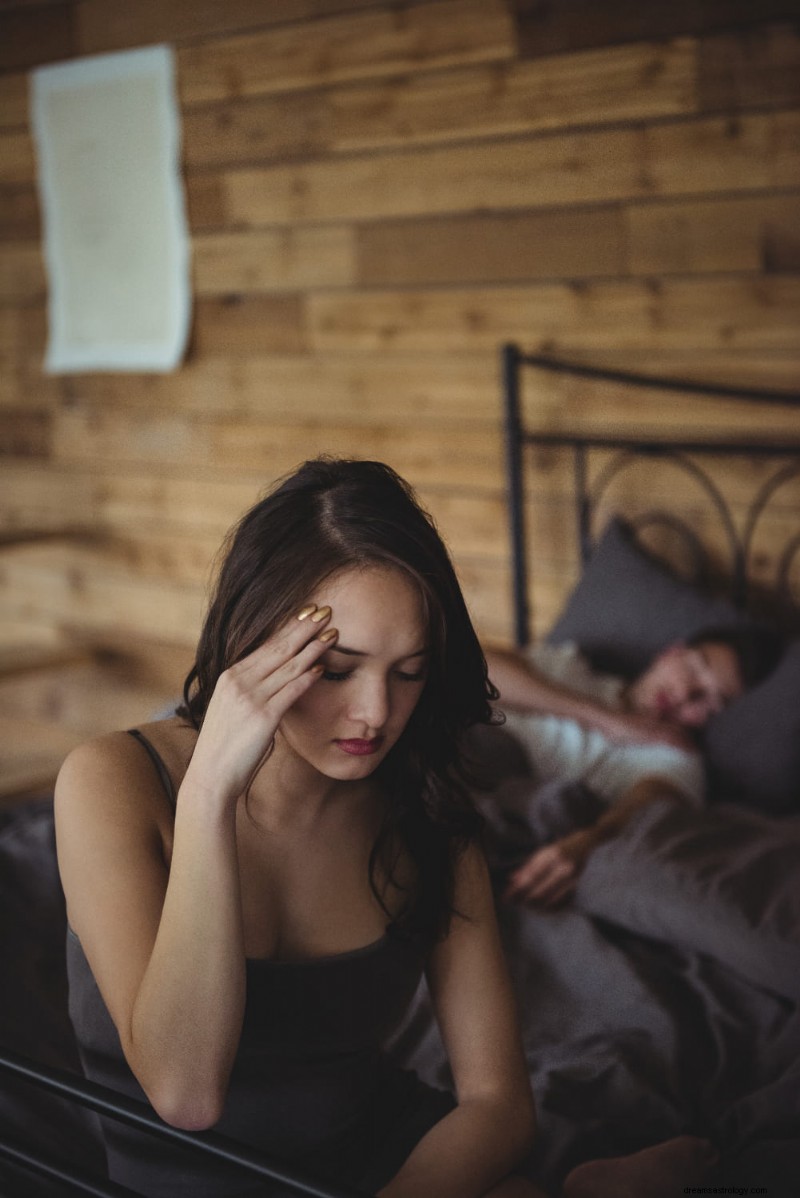Co to znamená být ignorován ve snu:7 duchovních vhledů 
