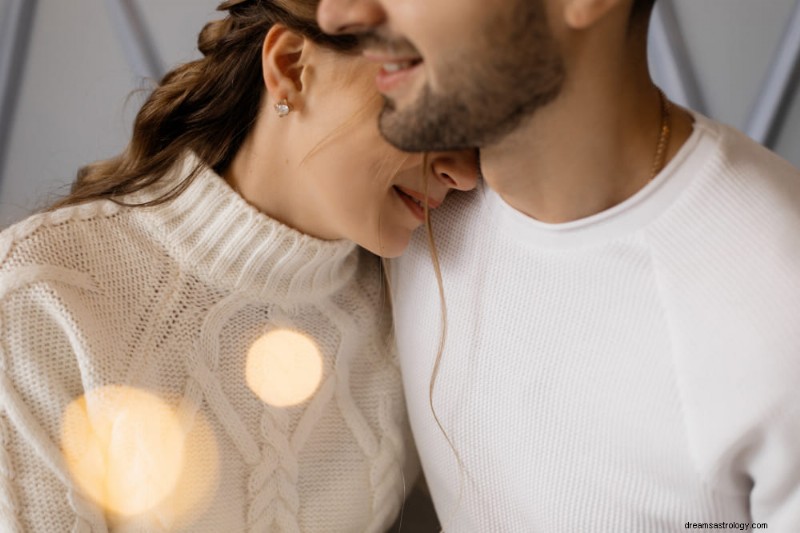 9 duchovních výkladů snění o sexu s partnerem 